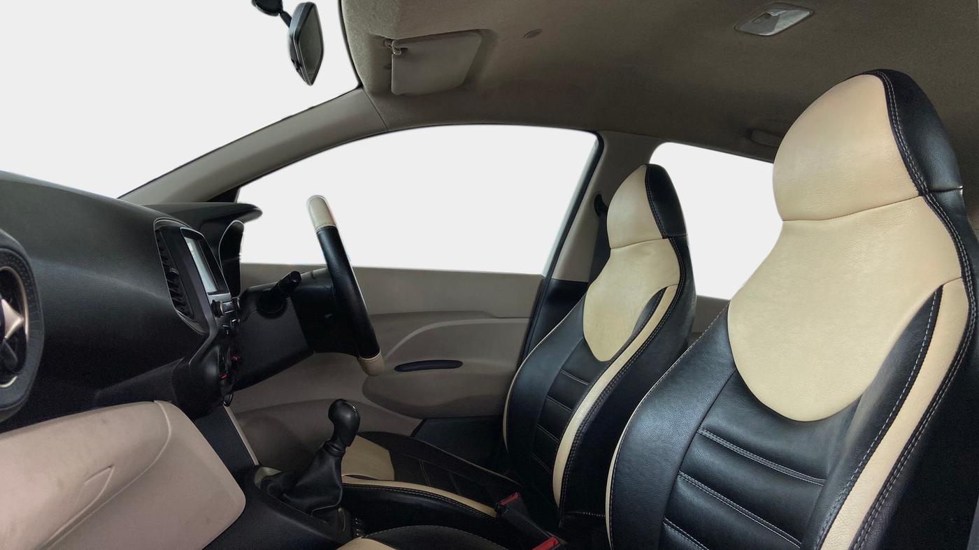 2018 Hyundai NEW SANTRO SPORTZ MT, Petrol, Manual, 65,203 km, Right Side Front Door Cabin