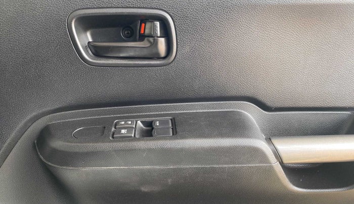2020 Maruti IGNIS SIGMA 1.2, Petrol, Manual, 15,769 km, Driver Side Door Panels Control