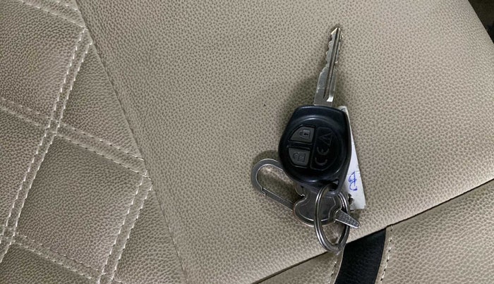 2020 Maruti Ciaz DELTA 1.5 SHVS MT PETROL, Petrol, Manual, 29,401 km, Key Close Up