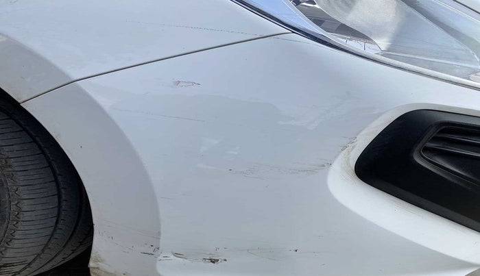 2021 Hyundai NEW SANTRO MAGNA, Petrol, Manual, 13,752 km, Front bumper - Minor scratches