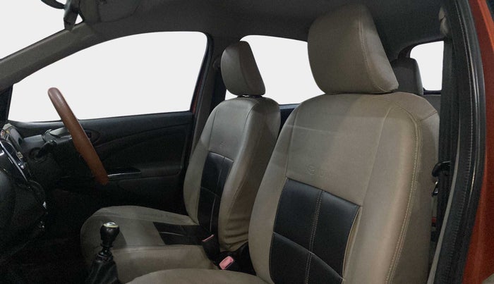 2014 Toyota Etios CROSS 1.4 VD, Diesel, Manual, 95,497 km, Right Side Front Door Cabin