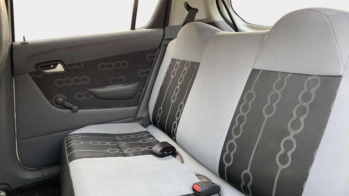 2015 Maruti Alto 800 LXI, Petrol, Manual, 35,796 km, Right Side Rear Door Cabin