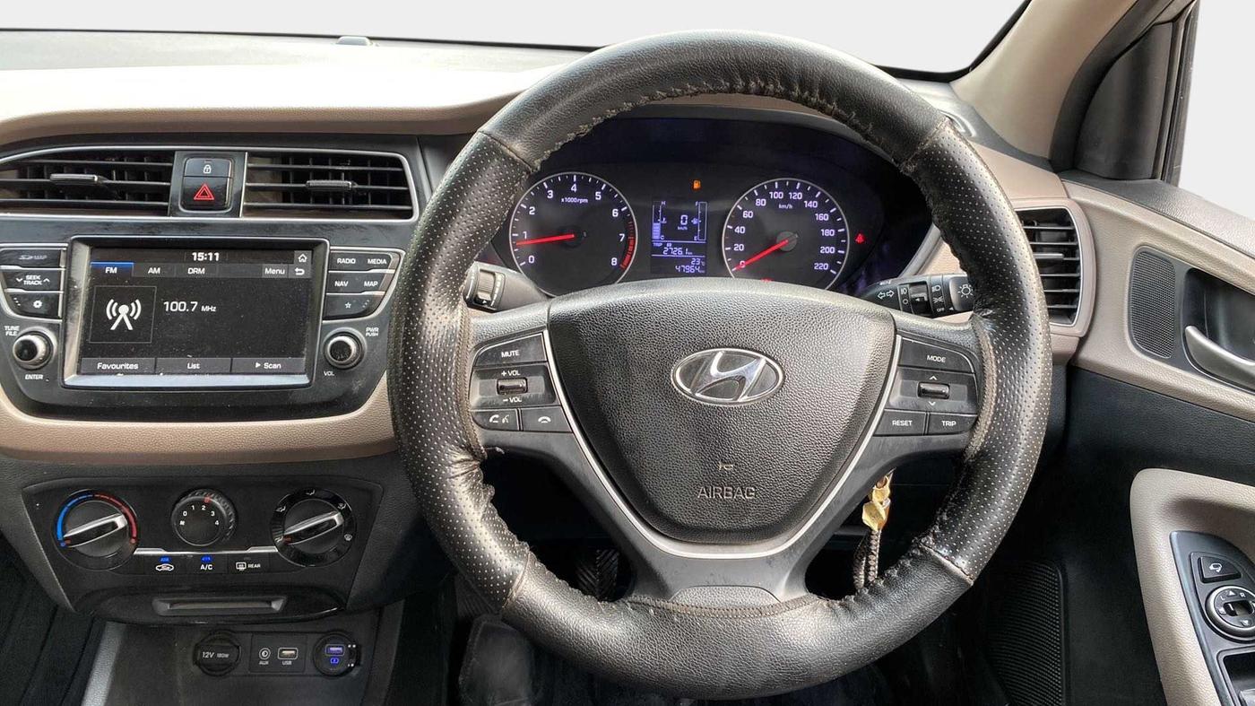 2019 Hyundai Elite i20 SPORTZ PLUS 1.2, Petrol, Manual, 47,933 km, Steering Wheel Close Up