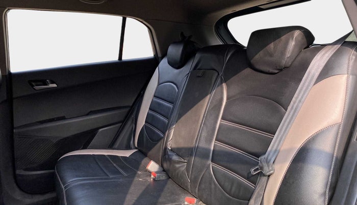 2015 Hyundai Creta SX PLUS 1.6 PETROL, Petrol, Manual, 55,194 km, Right Side Rear Door Cabin