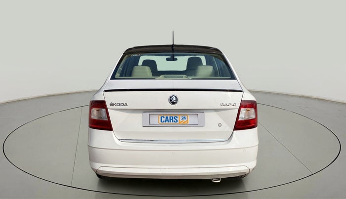 2017 Skoda Rapid STYLE 1.6 MPI AT, Petrol, Automatic, 36,795 km, Back/Rear