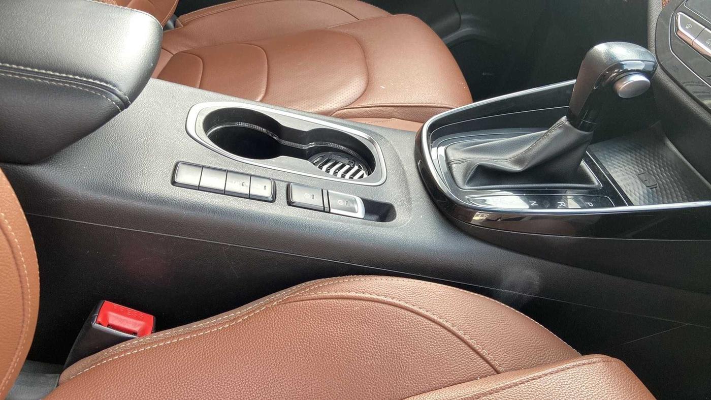 2021 MG HECTOR PLUS SHARP 1.5 PETROL TURBO DCT 6-STR, Petrol, Automatic, 82,741 km, Gear Lever