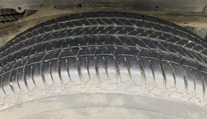 2014 Mahindra Scorpio S10, Diesel, Manual, 23,095 km, Right Rear Tyre Tread