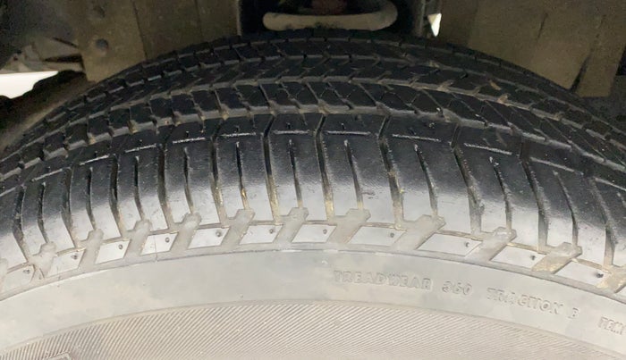 2014 Mahindra Scorpio S10, Diesel, Manual, 23,095 km, Right Front Tyre Tread