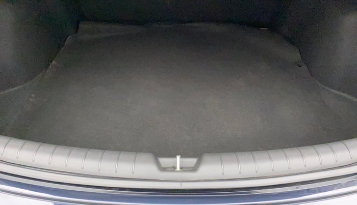 2022 Hyundai Verna SX (O) 1.5 CRDI, Diesel, Manual, 16,368 km, Boot Inside