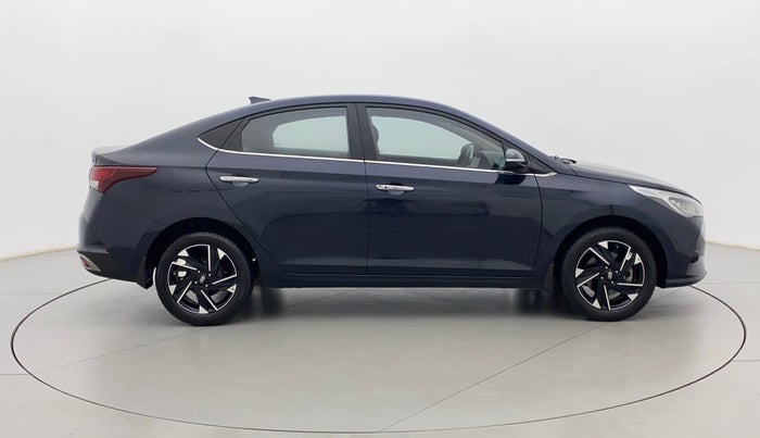 2022 Hyundai Verna SX (O) 1.5 CRDI, Diesel, Manual, 16,368 km, Right Side View