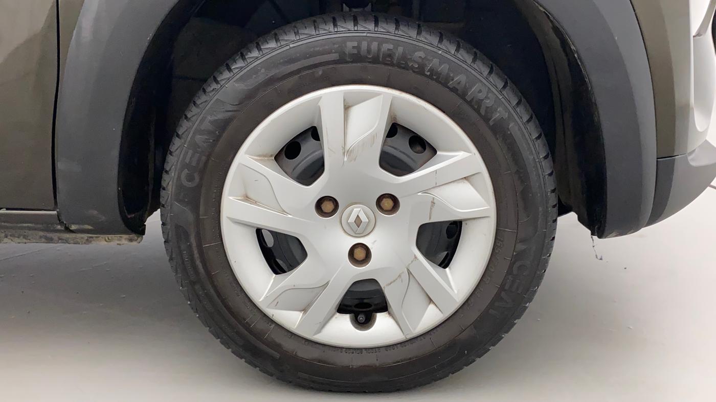 2020 Renault Kwid RXL 1.0 AMT, Petrol, Automatic, 33,195 km, Right Front Wheel