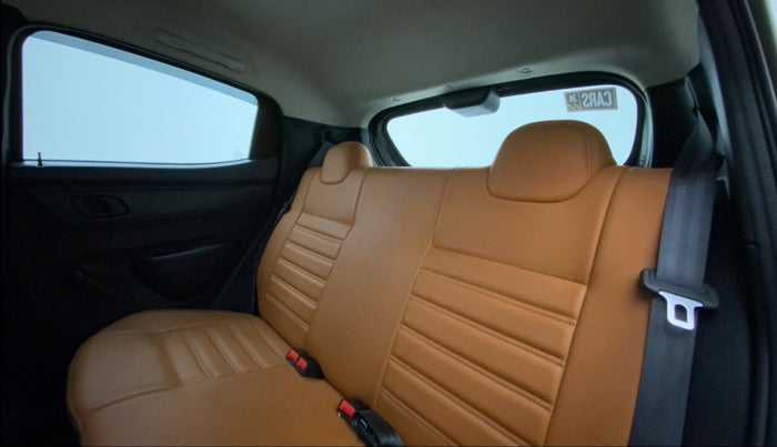 2020 Renault Kwid RXL 1.0 AMT, Petrol, Automatic, 33,195 km, Right Side Rear Door Cabin