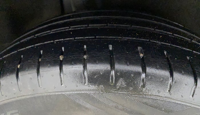 2019 Maruti Baleno ALPHA PETROL 1.2, Petrol, Manual, 39,675 km, Right Rear Tyre Tread
