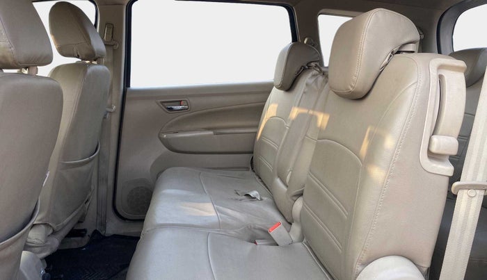 2016 Maruti Ertiga ZDI SHVS, Diesel, Manual, 28,732 km, Right Side Rear Door Cabin