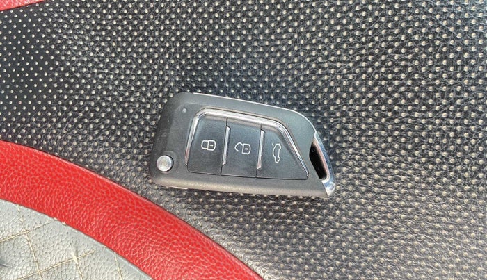 2016 Maruti Alto 800 LXI, Petrol, Manual, 92,283 km, Key Close Up