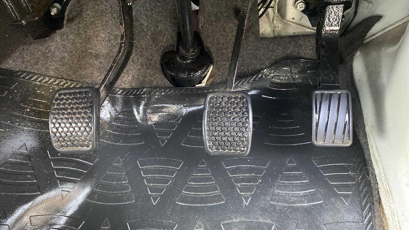 2019 Maruti Eeco 5 STR WITH A/C+HTR, Petrol, Manual, 8,751 km, Pedals