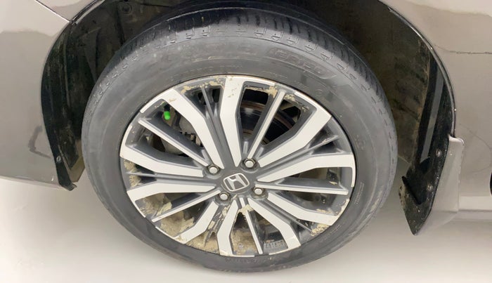 2019 Honda City 1.5L I-VTEC VX, Petrol, Manual, 41,697 km, Left front tyre - Minor crack