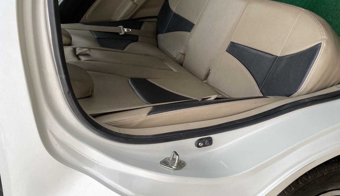 2018 Maruti Dzire VXI, Petrol, Manual, 71,291 km, Right C pillar - Pillar damaged/repaired