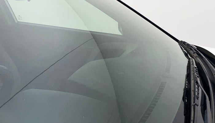 2016 Hyundai Creta SX PLUS AT 1.6 PETROL, Petrol, Automatic, 94,505 km, Front windshield - Minor spot on windshield