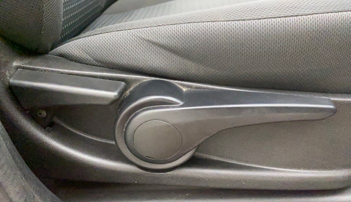 2019 Tata Tiago XZ PLUS PETROL, Petrol, Manual, 44,183 km, Driver Side Adjustment Panel