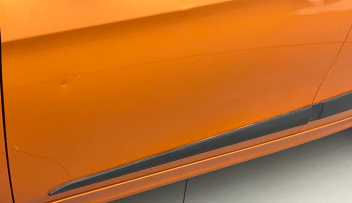 2019 Tata Tiago XZ PLUS PETROL, Petrol, Manual, 44,183 km, Front passenger door - Minor scratches