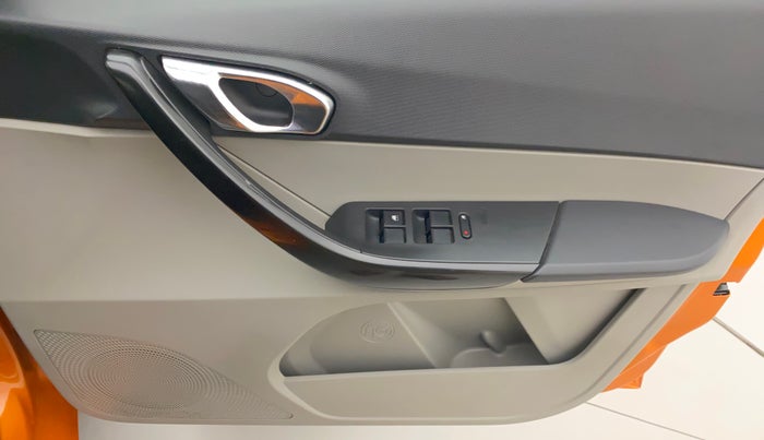 2019 Tata Tiago XZ PLUS PETROL, Petrol, Manual, 44,183 km, Driver Side Door Panels Control