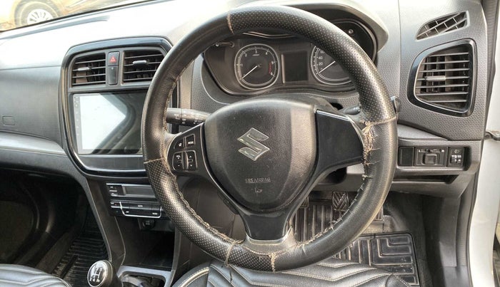2020 Maruti Vitara Brezza ZDI, Diesel, Manual, 69,864 km, Steering wheel - Sound system control not functional