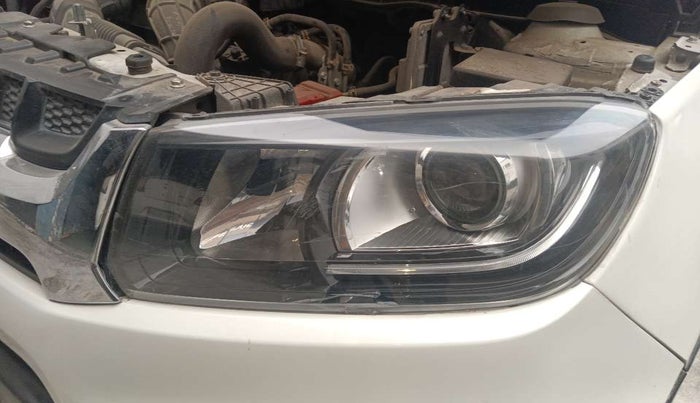 2020 Maruti Vitara Brezza ZDI, Diesel, Manual, 69,864 km, Left headlight - Minor scratches