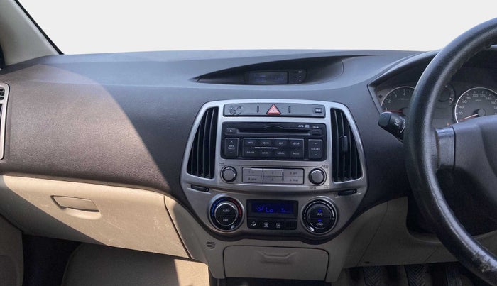 2013 Hyundai i20 MAGNA (O) 1.2, Petrol, Manual, 66,422 km, Air Conditioner