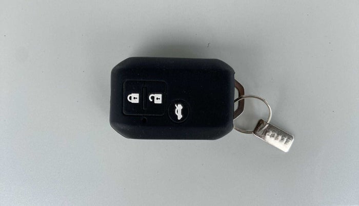 2022 Maruti Baleno ZETA PETROL 1.2, Petrol, Manual, 6,602 km, Key Close Up