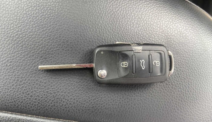 2019 Volkswagen Polo COMFORTLINE 1.0L TSI, Petrol, Manual, 8,615 km, Key Close Up