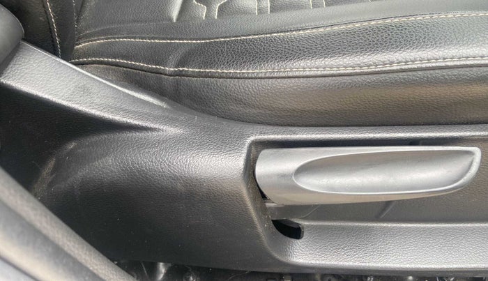 2019 Volkswagen Polo COMFORTLINE 1.0L TSI, Petrol, Manual, 8,615 km, Driver Side Adjustment Panel
