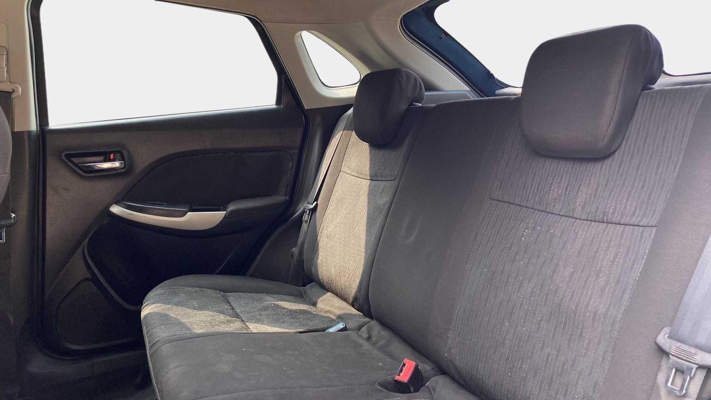 2016 Maruti Baleno ZETA DIESEL 1.3, Diesel, Manual, 98,068 km, Right Side Rear Door Cabin
