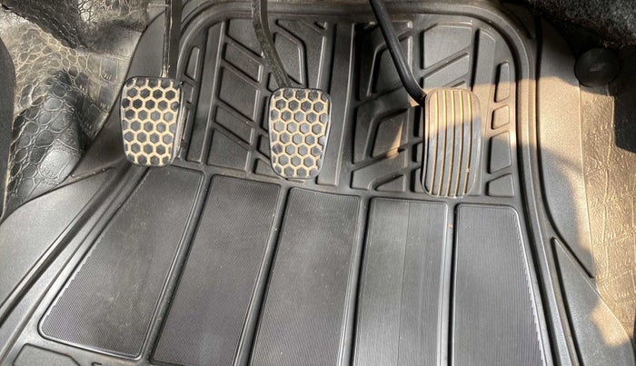 2020 Tata Tiago XT PETROL, Petrol, Manual, 30,463 km, Pedals