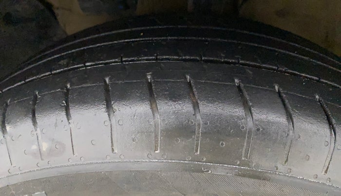 2019 Hyundai Creta EX 1.6 PETROL, Petrol, Manual, 65,700 km, Left Front Tyre Tread