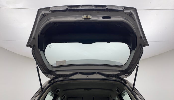 2013 Maruti Swift VXI, Petrol, Manual, 1,05,295 km, Boot Door Open