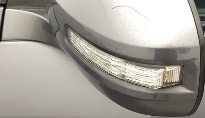 2013 Maruti Swift VXI, Petrol, Manual, 1,05,295 km, Left rear-view mirror - Indicator light has minor damage