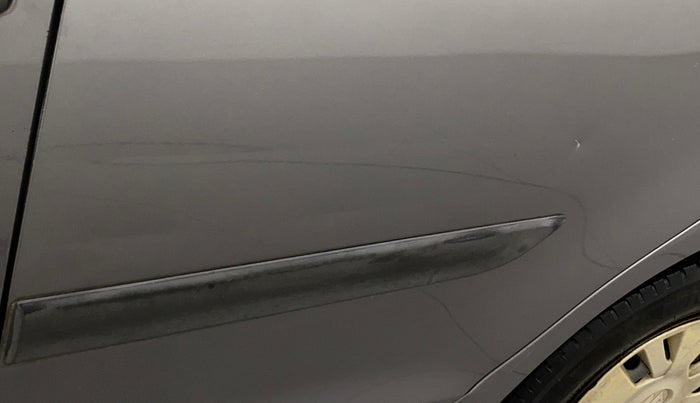 2013 Maruti Swift VXI, Petrol, Manual, 1,05,295 km, Rear left door - Minor scratches