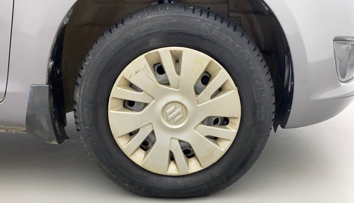 2013 Maruti Swift VXI, Petrol, Manual, 1,05,295 km, Right Front Wheel