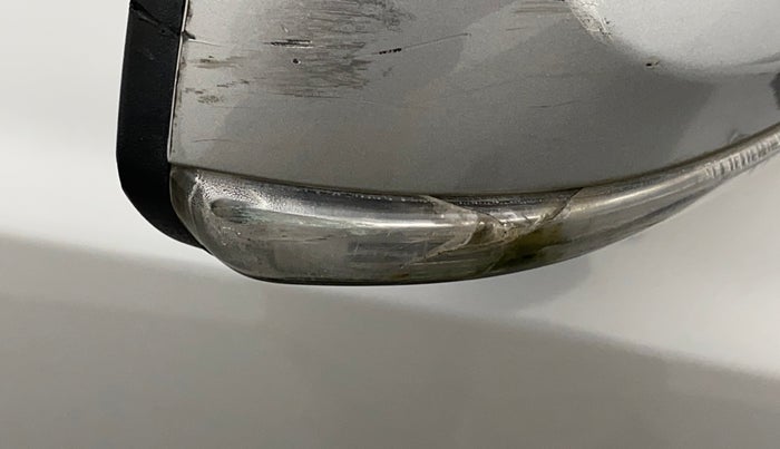 2015 Hyundai Xcent S 1.2, Petrol, Manual, 55,418 km, Right rear-view mirror - Indicator light has minor damage