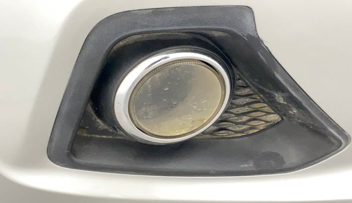 2015 Hyundai Xcent S 1.2, Petrol, Manual, 55,418 km, Right fog light - Not working