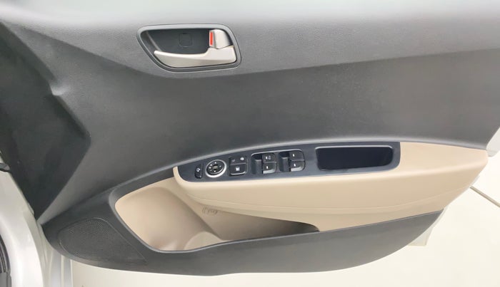 2015 Hyundai Xcent S 1.2, Petrol, Manual, 55,418 km, Driver Side Door Panels Control