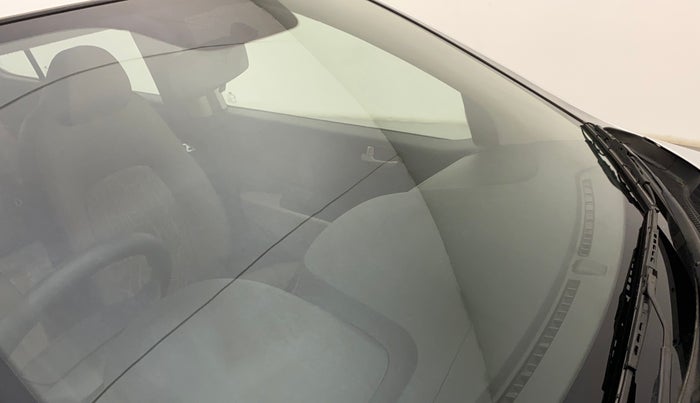 2015 Hyundai Xcent S 1.2, Petrol, Manual, 55,418 km, Front windshield - Minor spot on windshield