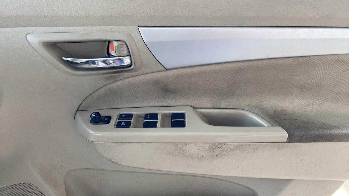 2016 Maruti Ertiga VDI SHVS, Diesel, Manual, 78,955 km, Driver Side Door Panels Control