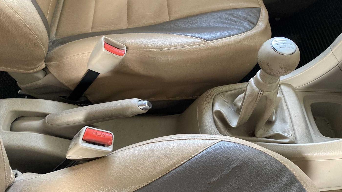 2016 Maruti Ertiga VDI SHVS, Diesel, Manual, 78,955 km, Gear Lever