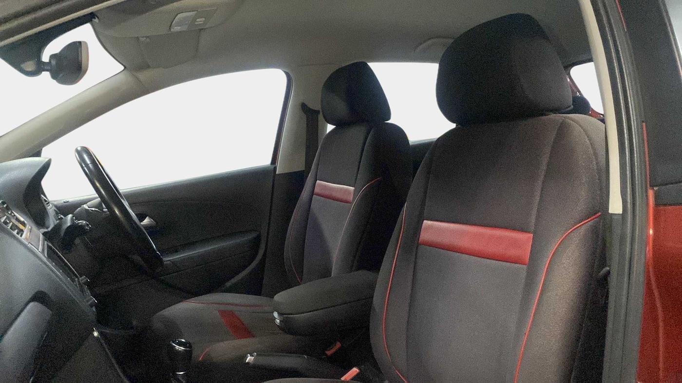2019 Volkswagen Polo HIGHLINE PLUS 1.0, Petrol, Manual, 26,031 km, Right Side Front Door Cabin