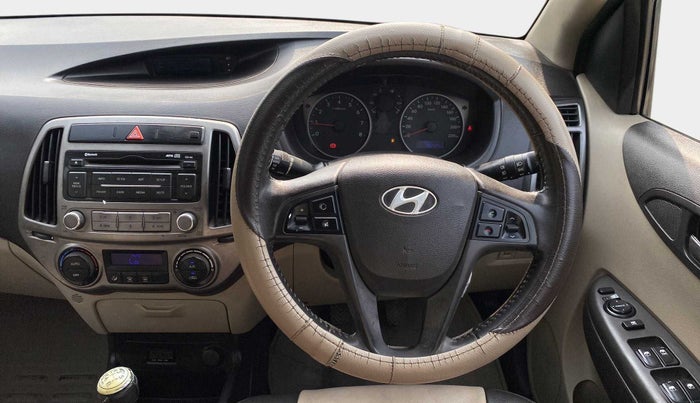 2012 Hyundai i20 SPORTZ 1.2, Petrol, Manual, 96,454 km, Steering Wheel Close Up