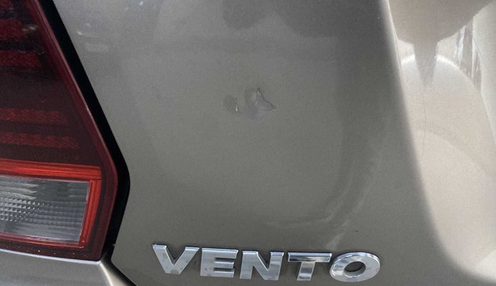 2015 Volkswagen Vento HIGHLINE 1.5 AT, Diesel, Automatic, 72,821 km, Dicky (Boot door) - Slightly dented