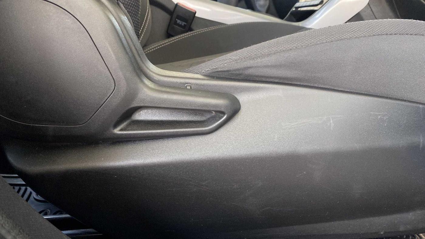 2021 Tata NEXON XM PETROL, Petrol, Manual, 35,294 km, Driver Side Adjustment Panel