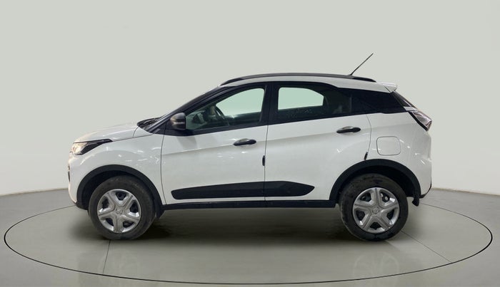 2022 Tata NEXON XM PETROL, Petrol, Manual, 5,125 km, Left Side